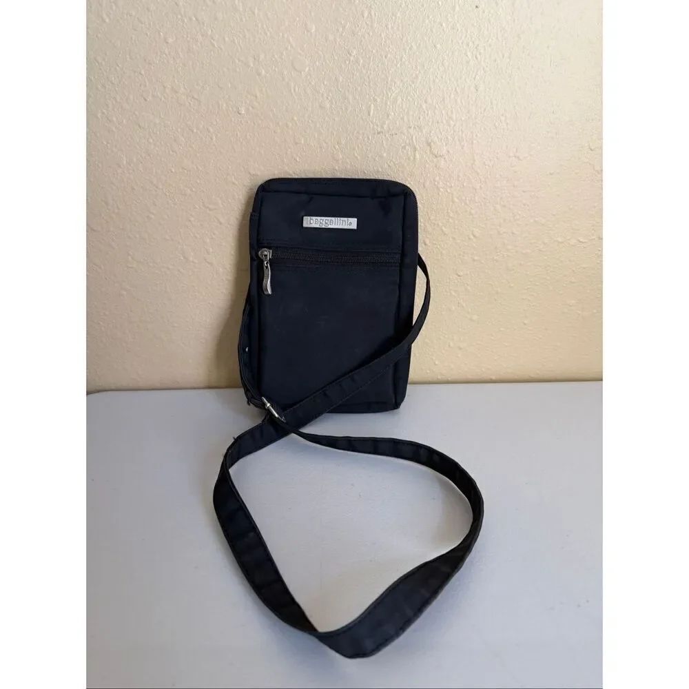 Baggallini Black Multi Pocket Detachable Strap Crossbody Adj. Strap/Belt Bag